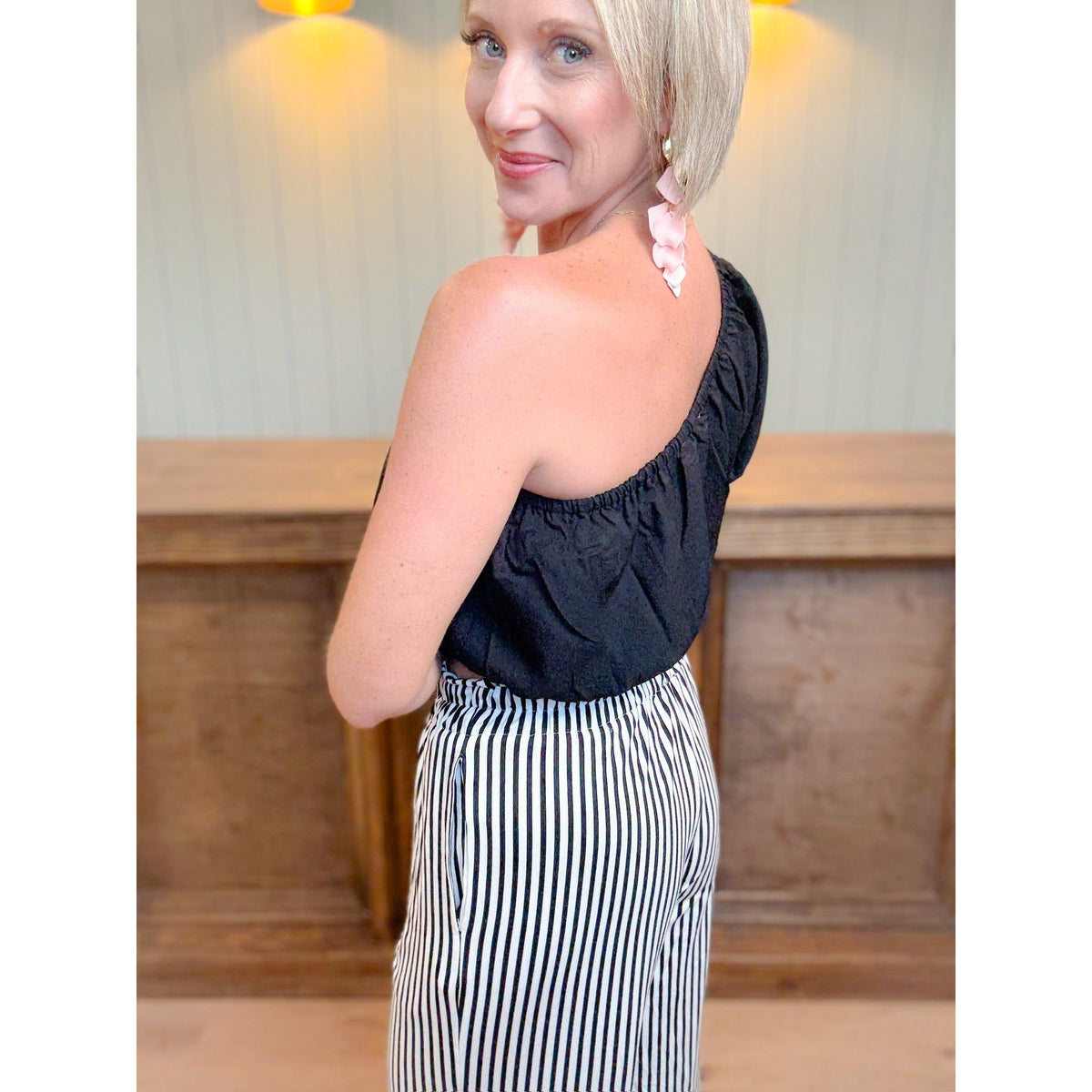 Sloane One Shoulder Crop Top