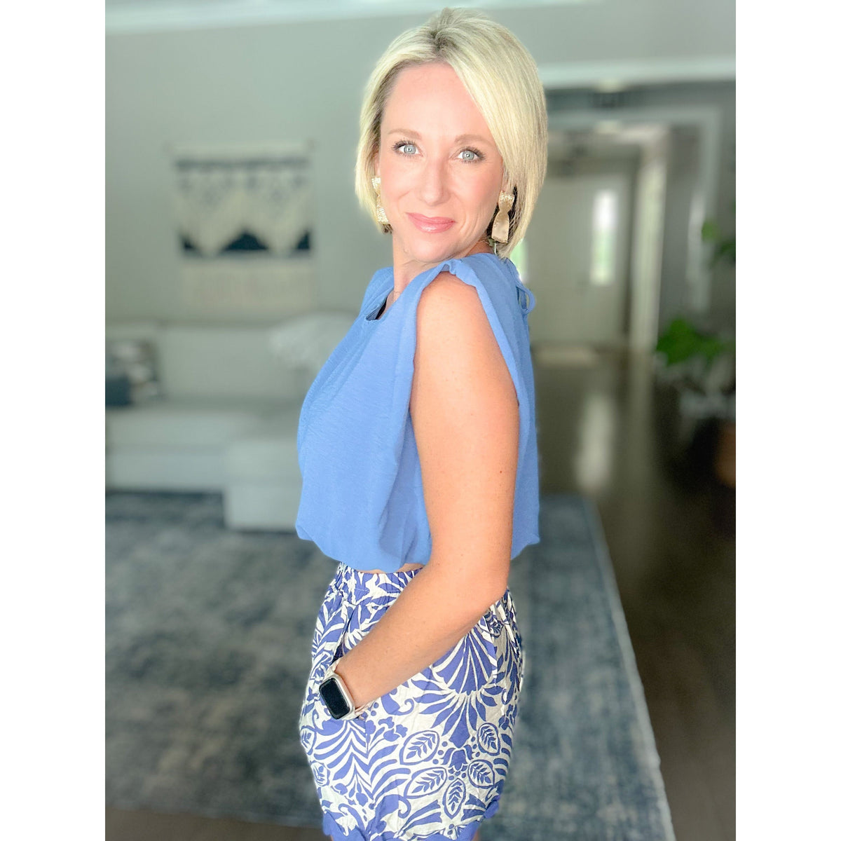 women's sleeveless crop top clothing boutique