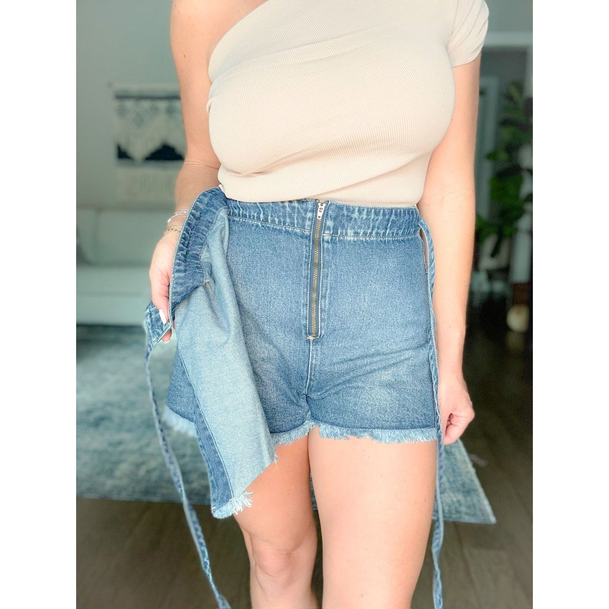 women's boutique denim skort front detail