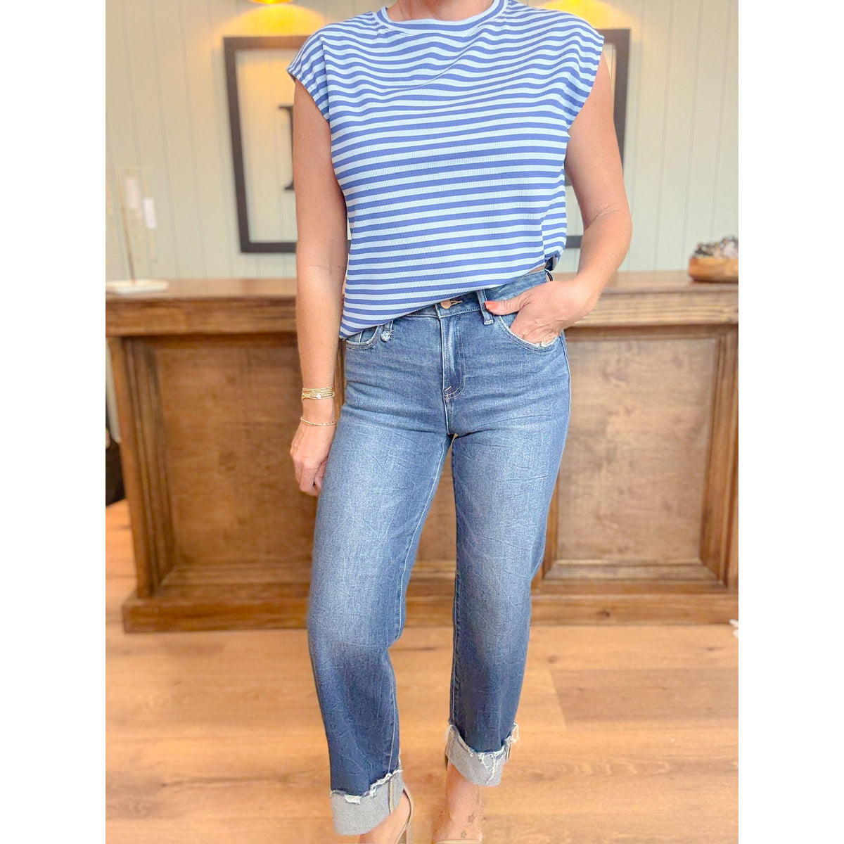 Risen Medium Boyfriend Cuffed