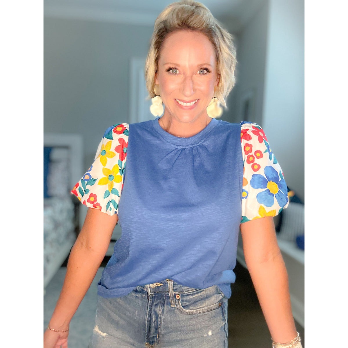 Talia Puff Sleeve Round Neck Blouse