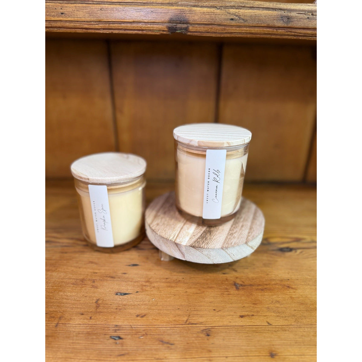 Cinnamon Rolls 12 oz Candle